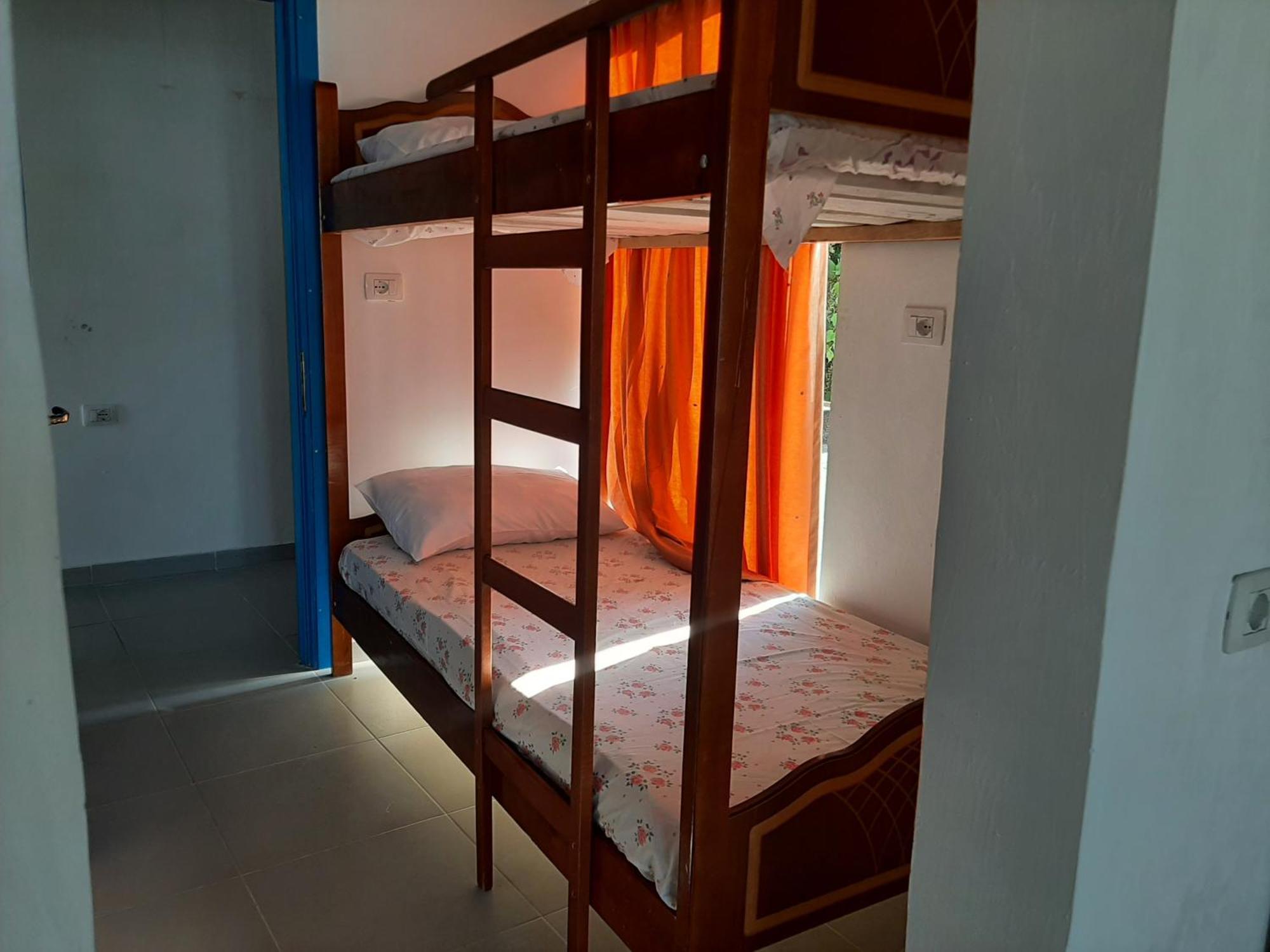 A&a Apartment Piqeras
